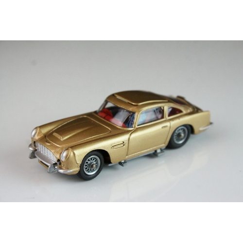 1006 - Boxed Corgi 261 James Bond 007 Aston Martin diecast model, complete with figures, unused missiles & ... 