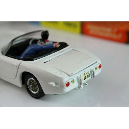 1007 - Boxed Corgi 336 James Bond Toyota 2000 GT diecast model, complete with both figures, secret instruct... 