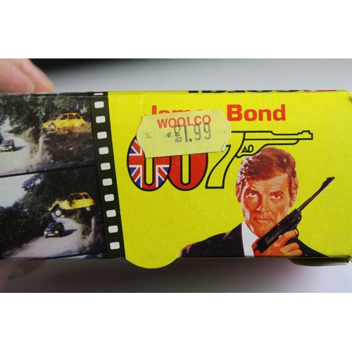 1009 - Two boxed Corgi James Bond 007 For Your Eyes Only Citroen 2CV diecast models, both near mint and wit... 