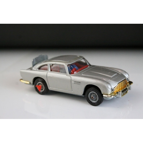 1010 - Boxed Corgi 270 James Bond 007 Aston Martin DB5 diecast model in blue/yellow box window, appearing n... 