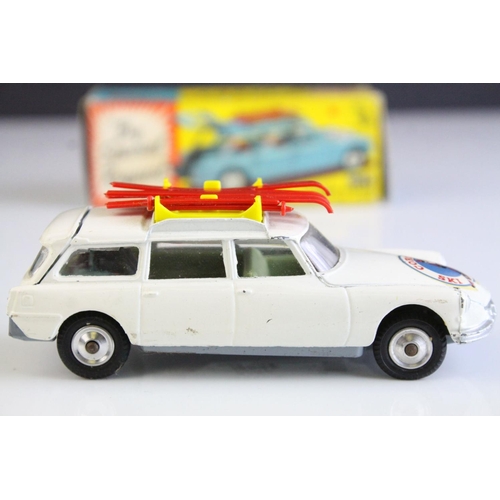 1054 - Boxed Corgi 475 Citroen Safari Corgi Ski Club By Special Request diecast model in white, complete wi... 