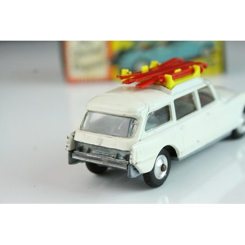 1054 - Boxed Corgi 475 Citroen Safari Corgi Ski Club By Special Request diecast model in white, complete wi... 