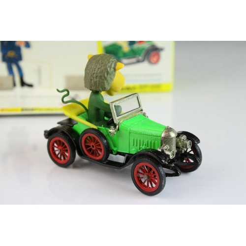 1061 - Boxed Dinky 477 Parsley's Car Morris Oxford Bull Nosed diecast model in green, complete with inner d... 