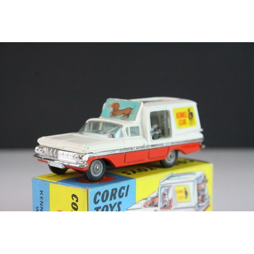 1067 - Boxed Corgi 486 Kennel Service Wagon with four dogs diecast model, complete with all dogs, diecast v... 