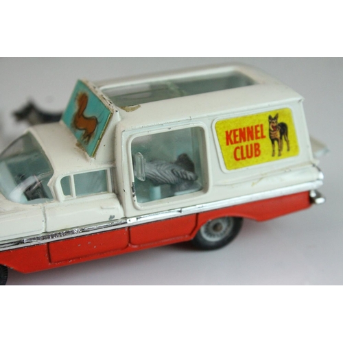 1067 - Boxed Corgi 486 Kennel Service Wagon with four dogs diecast model, complete with all dogs, diecast v... 