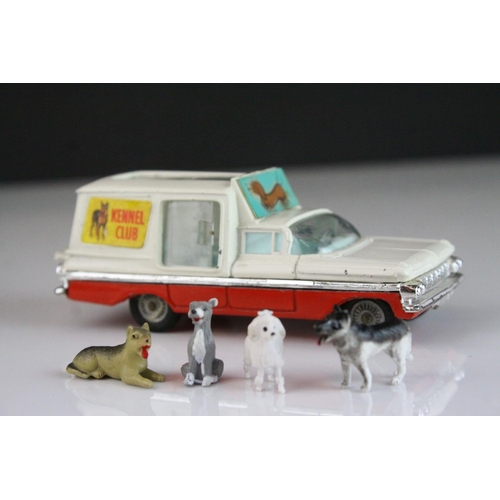 1067 - Boxed Corgi 486 Kennel Service Wagon with four dogs diecast model, complete with all dogs, diecast v... 