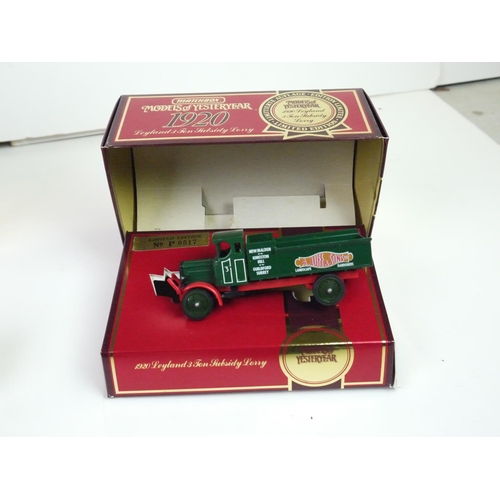 1099 - Five boxed Matchbox Models of Yesteryear to include 2 x Heritage Horse Drawn Carriages (YSH2 London ... 