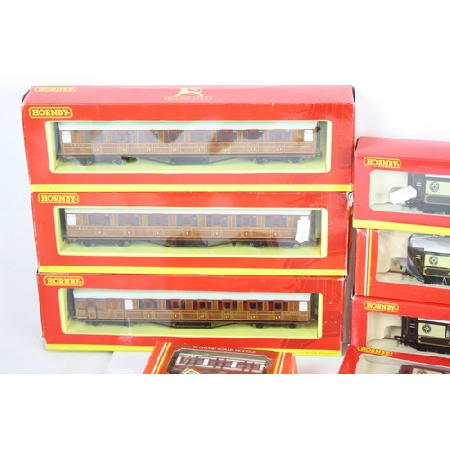 110 - 10 Boxed Hornby OO gauge items of rolling stock to include R4172, R233 x 4, R4171, R4170 and R219 x ... 