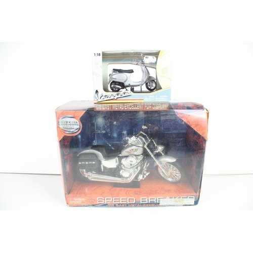 1109 - Nine assorted boxed diecast & plastic motorbike & moped models to include 2 x NewRay Roadraider Coll... 