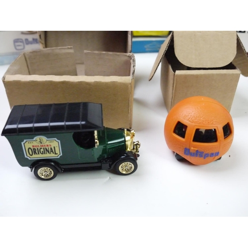 1114 - 19 x Boxed diecast models to include 2 x Corgi (39902 & CC82105), Lledo Del-Boy's Robin Reliant, 4 x... 