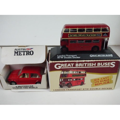 1114 - 19 x Boxed diecast models to include 2 x Corgi (39902 & CC82105), Lledo Del-Boy's Robin Reliant, 4 x... 