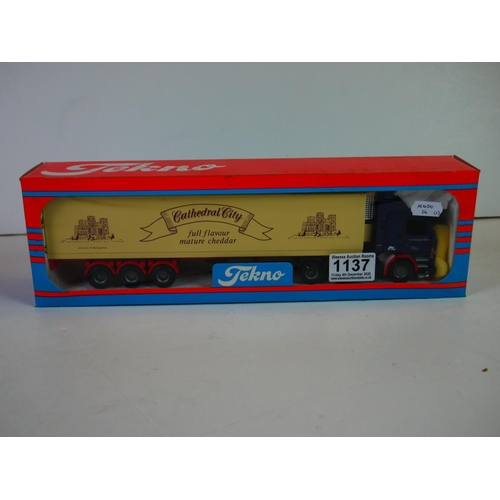 1137 - Two boxed 1/50 Tekno diecast haulage models featuring Cathedral City & HJ van Bentum, diecast near m... 