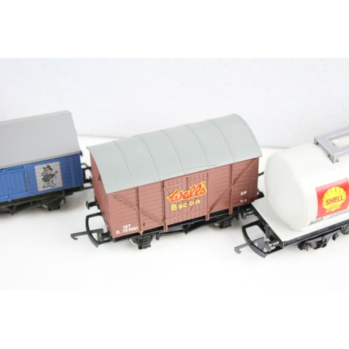 114 - 75 OO gauge items of rolling stock to include wagons, tankers, and trucks featurings Wrenn, Lima, Gr... 