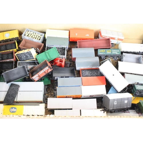 115 - 50 OO gauge items of rolling stock to include Wrenn, Triang, Grafar, Lima, Hornby, featuring trucks,... 