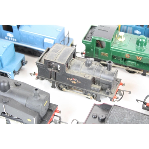 127 - 10 OO gauge locomotives to include 5 x Hornby, 4 x Lima and one unmarked, features Hornby R751 D6830... 