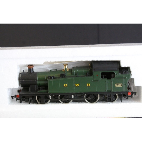 13 - Three boxed Palitoy Mainline OO gauge locomotives to include 37090 43XX Mogul GWR green, 37038 Class... 