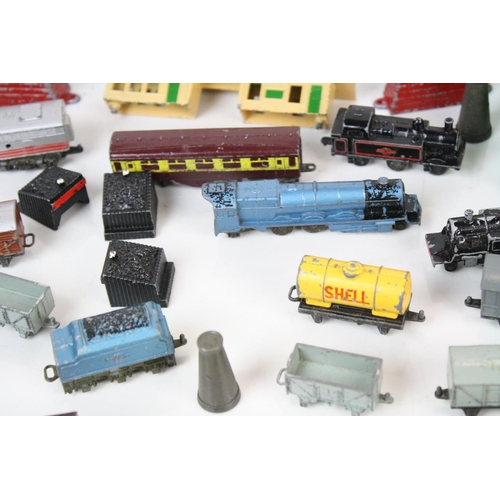 137 - Collection of Lone Star Locos diecast models to include locomotives, rolling stock, track and access... 