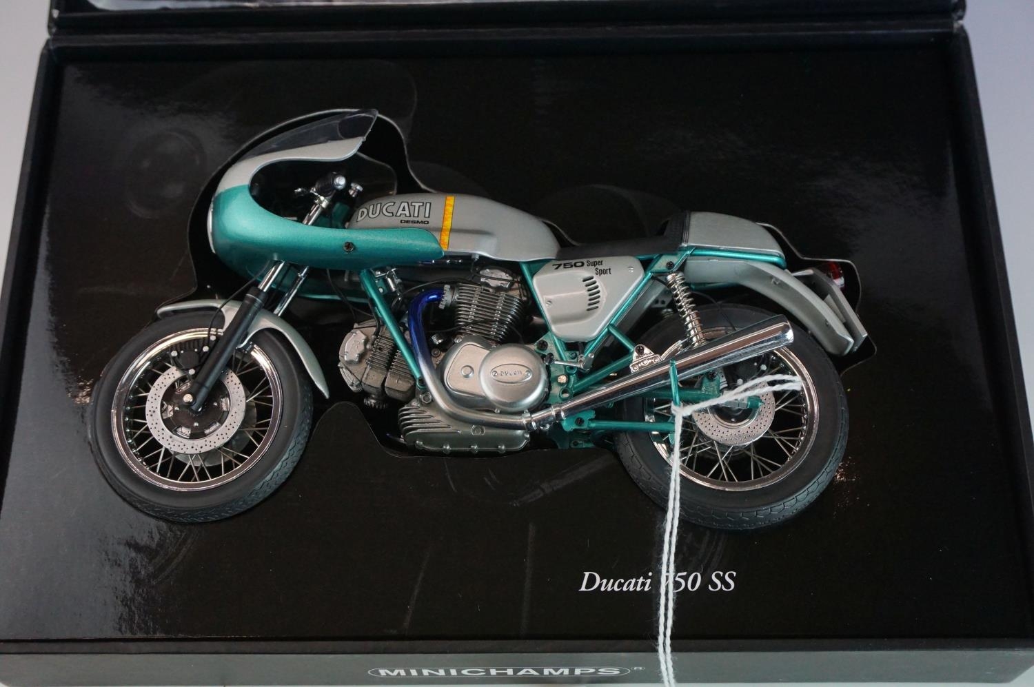 Boxed 1/12 Paul's Model Art Minichamps Classic Bike Series
