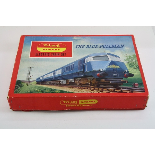 191 - Boxed Triang Hornby RS52 The Blue Pullman electric train set with locomotive, rolling stock. track a... 