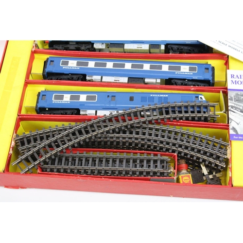 191 - Boxed Triang Hornby RS52 The Blue Pullman electric train set with locomotive, rolling stock. track a... 