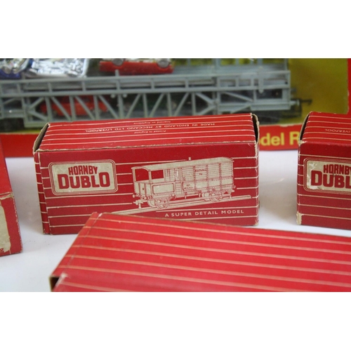 194 - 15 Boxed Hornby Triang & Hornby Dublo items of rolling stock to include 8 x OO gauge and 7 x Dublo, ... 