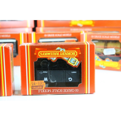 20 - 16 Boxed Hornby OO gauge items of rolling stock to include 2 x R122, 2 x R456, 2 x R457, R123, 3 x R... 