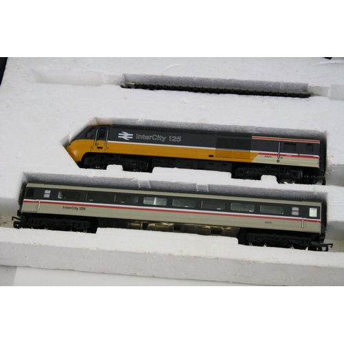 206 - Boxed Hornby R673 Intercity High Speed train set with locomotive and rolling stock, appearing comple... 