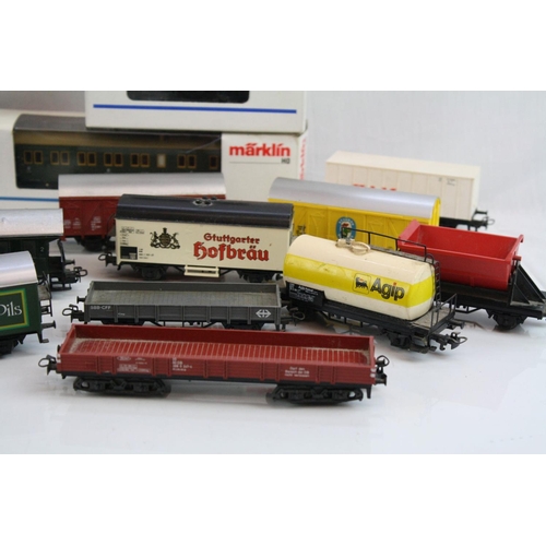 208 - Collection of 19 boxed and unboxed Marklin HO / OO gauge items of rolling stock to include 6 boxed e... 