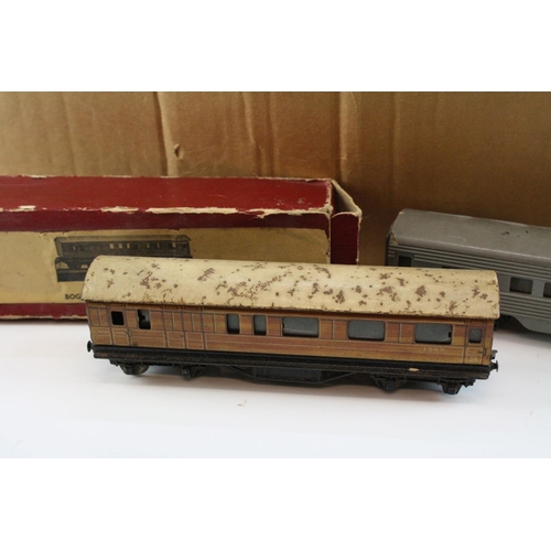 225 - Quantity of OO gauge model railway to include boxed trackside accessories featuring Merit Railway Tu... 