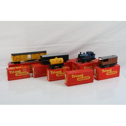 226 - Boxed Triang R355 0-4-0 Industrial Nellie Blue Livery locomotive plus 6 x boxed Triang items of roll... 