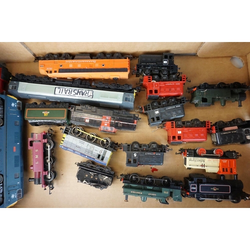 233 - 24 OO gauge locomotives to include Lima, Triang and Hornby, condition varies