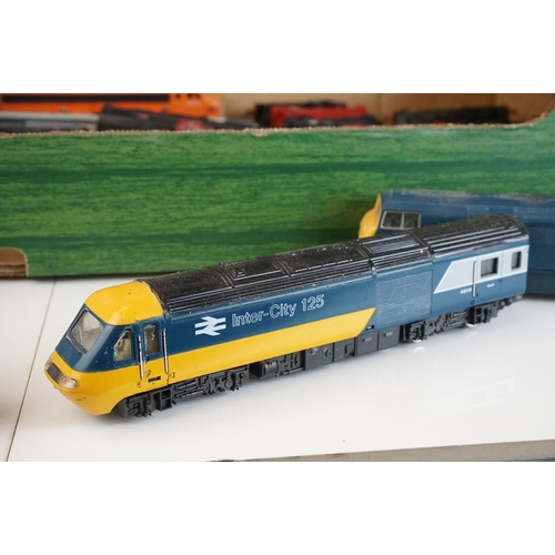 233 - 24 OO gauge locomotives to include Lima, Triang and Hornby, condition varies