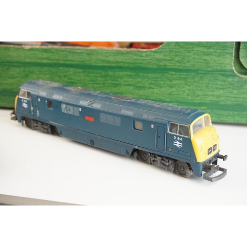 233 - 24 OO gauge locomotives to include Lima, Triang and Hornby, condition varies