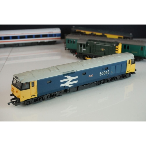 234 - 24 OO gauge locomotives to include Lima, Triang and Hornby, condition varies