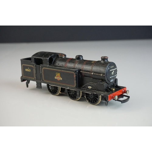 234 - 24 OO gauge locomotives to include Lima, Triang and Hornby, condition varies