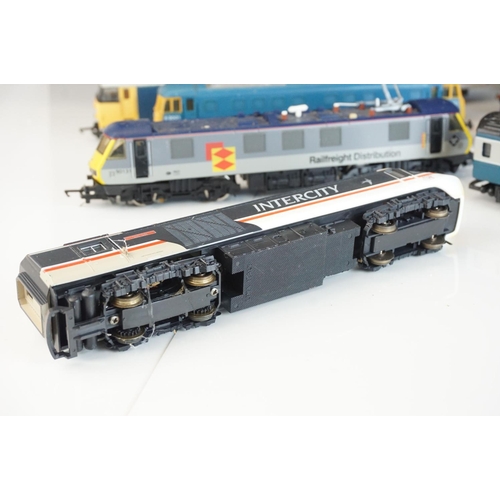 234 - 24 OO gauge locomotives to include Lima, Triang and Hornby, condition varies