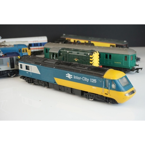 234 - 24 OO gauge locomotives to include Lima, Triang and Hornby, condition varies