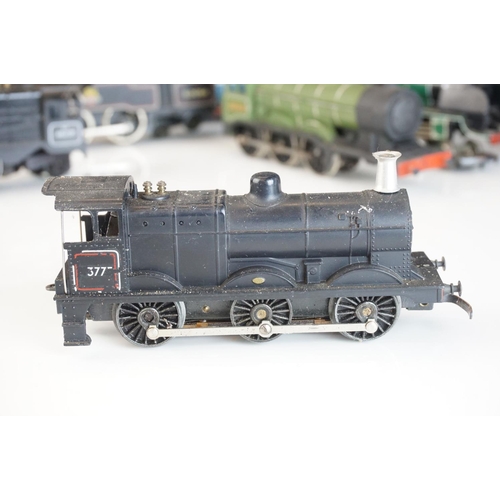 240 - 11 OO gauge locomotive to include Hornby St Frusquin 4-6-2 with tender, Triang Hornby Sir Dinadan et... 