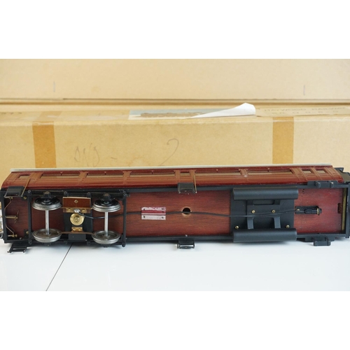 255 - Five built O gauge plastic / metal kit models to include LMS Power Car, GWR Diesel railcar, DJB Engi... 