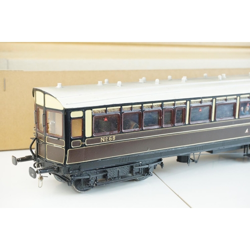 255 - Five built O gauge plastic / metal kit models to include LMS Power Car, GWR Diesel railcar, DJB Engi... 