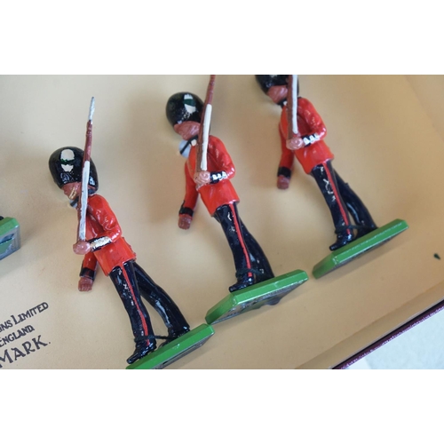 277 - Boxed ltd edn Britains 5186 Welsh Guards metal figure set, complete and excellent