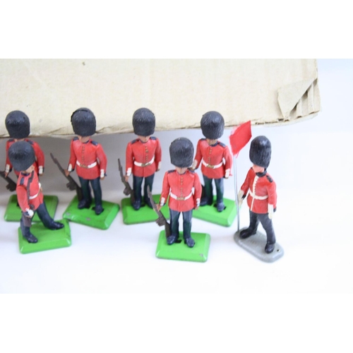 288 - Approximately 100 Britains Deetail Scots Guards plastic figures, vg