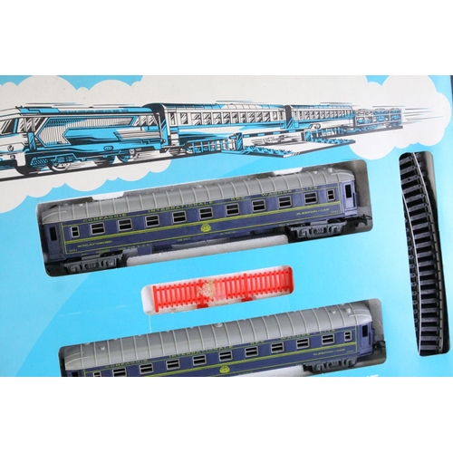 29 - Boxed Jouef 7435 Electric Train Set with level crossing, complete with accessories and all 6 x cars