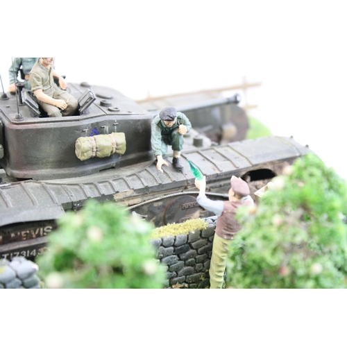 308 - Two military plastic model figures and vehicle scenes, both on bases, some damage but gd overall