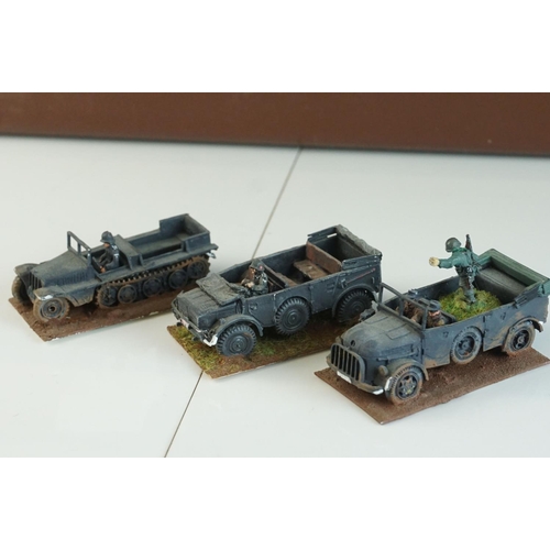 327 - Collection of miniature metal and plastic war gaming vehicles and accessories, painted, vg quality