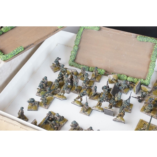 328 - Collection of miniature metal and plastic war gaming vehicles and accessories, painted, vg quality