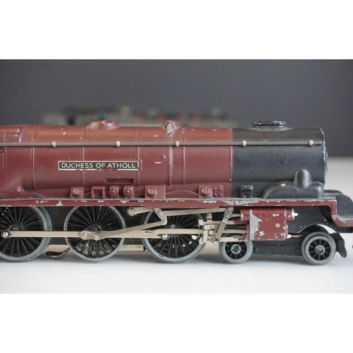 32a - Four Hornby Dublo locomotives to include City of Glasgow, Duchess of Atholl, Mallard and 2-6-4 BR in... 