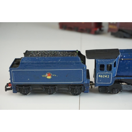 32a - Four Hornby Dublo locomotives to include City of Glasgow, Duchess of Atholl, Mallard and 2-6-4 BR in... 