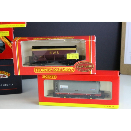 33 - 13 Boxed OO gauge items of rolling stock to include 6 x Hornby, 4 x Bachmann, 2 x Dapol and 1 x Lima... 