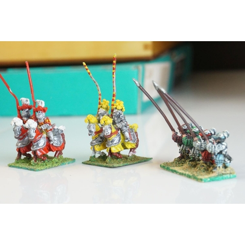 330 - Collection of miniature metal and plastic war gaming vehicles and accessories, painted, vg quality